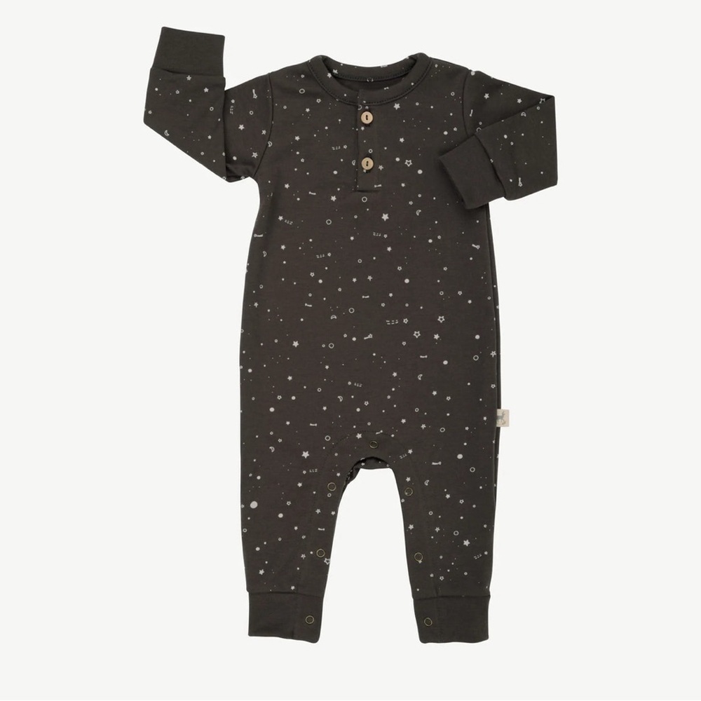 Red Caribou Close to the Stars Button Jumpsuit in Grey Size 0-3 Months